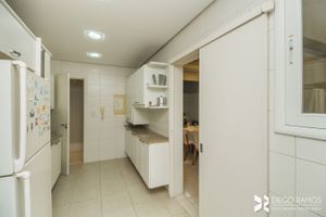 Image 39 - 209689