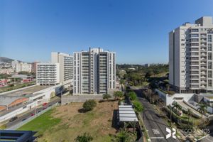 Image 14 - 209694