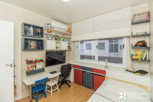 Image 22 - 209699