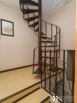 Image 20 - 209713