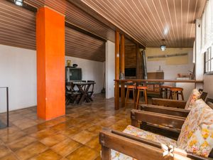 Image 21 - 209713