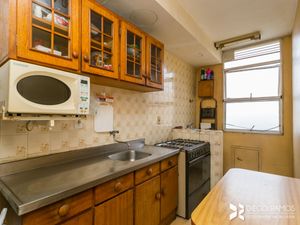 Image 11 - 209714
