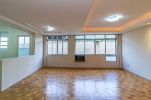 Image 3 - 209724