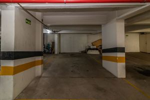 Image 30 - 209724