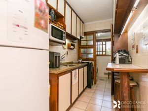 Image 21 - 209785