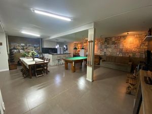 Image 13 - 209795