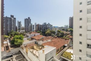 Image 17 - 209836