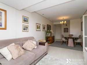 Image 3 - 209843