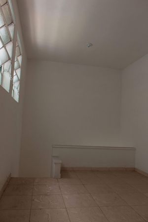 Image 10 - 209846