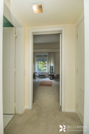 Image 22 - 209860