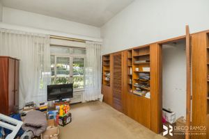Image 32 - 209860