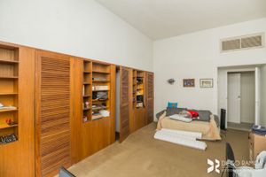 Image 33 - 209860