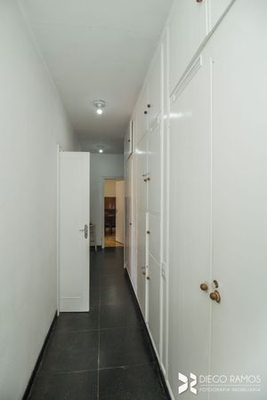 Image 40 - 209860