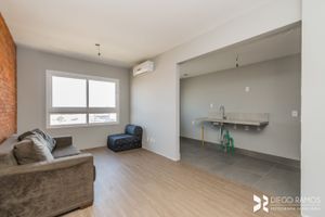 Image 1 - 209902