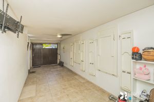 Image 70 - 209915