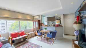 Image 4 - 209921