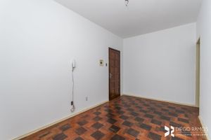 Image 3 - 209933
