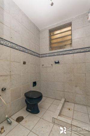 Image 4 - 209933