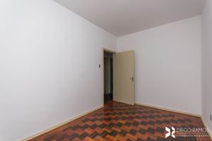 Image 11 - 209933