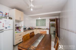 Image 34 - 209937