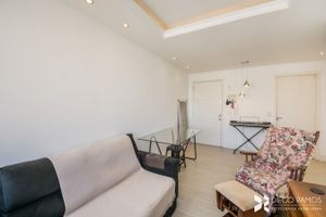 Image 3 - 210043