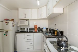 Image 22 - 210043