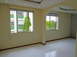Image 4 - 210070