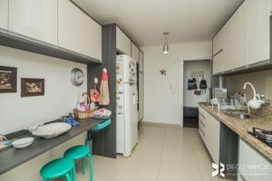 Image 36 - 210082