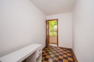 Image 13 - 210091