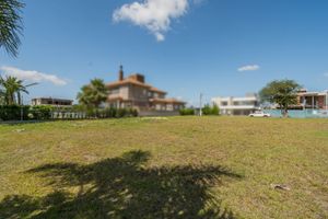 Image 8 - 210142