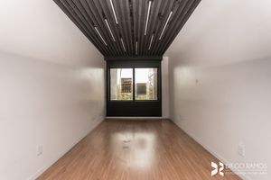 Image 11 - 210173