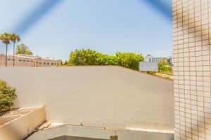 Image 37 - 210241