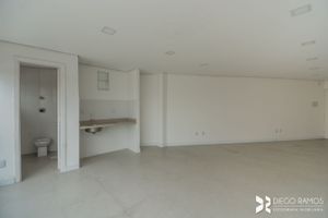 Image 13 - 210253