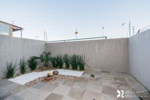 Image 7 - 210286