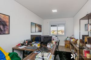 Image 25 - 210286