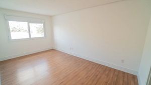 Image 3 - 210289