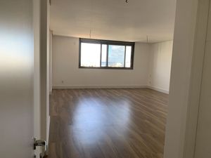 Image 3 - 210291