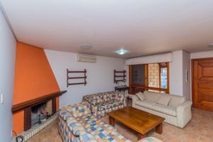 Image 4 - 210321