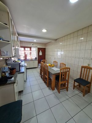 Image 12 - 210333