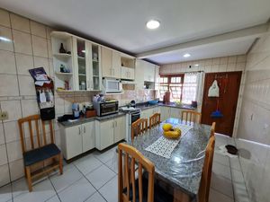 Image 11 - 210333