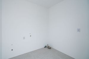 Image 23 - 210397