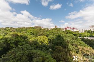 Image 8 - 210408