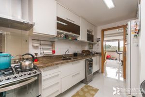 Image 25 - 210425