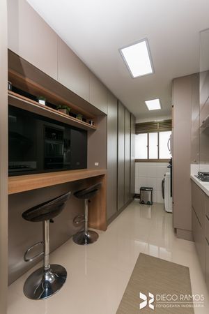 Image 21 - 210460