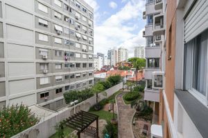 Image 6 - 210472