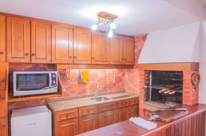 Image 11 - 210476