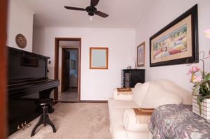 Image 72 - 210476
