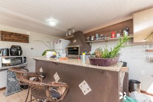 Image 6 - 210494