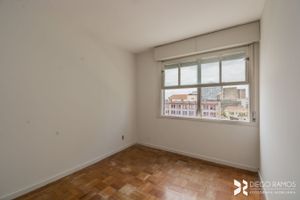 Image 8 - 210500