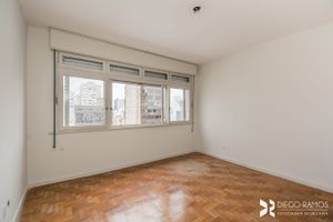 Image 17 - 210500